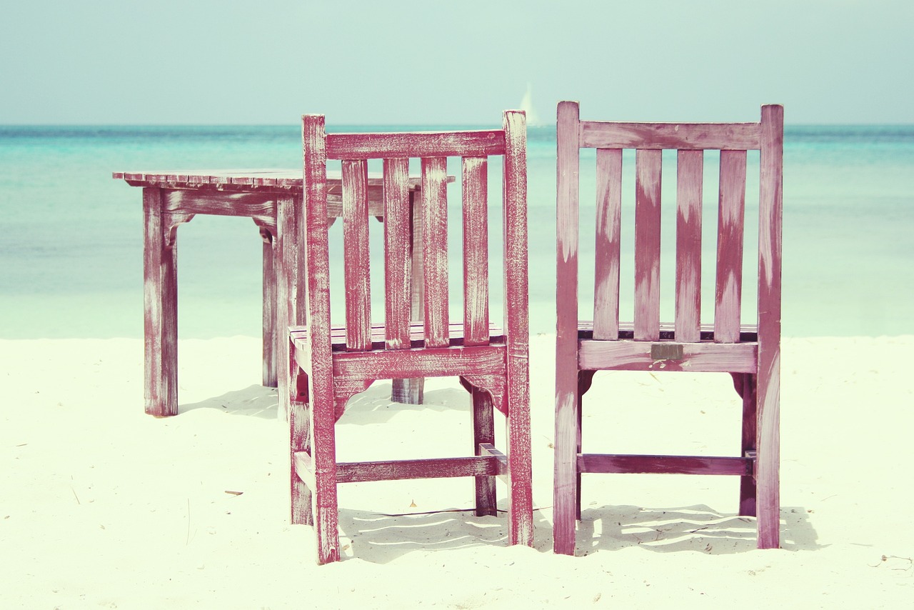 Have Fun in the Sun: DIY Wooden Beach Chairs